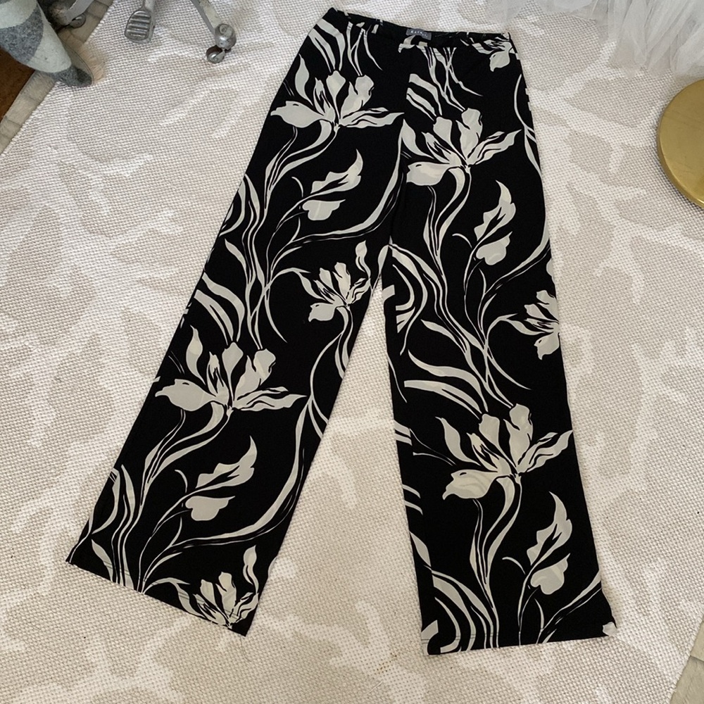 Katmai Black and White Floral Wide Leg Palazzo pants! Sheer and Comfortable Sml